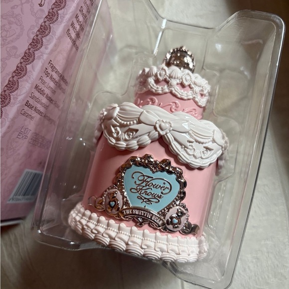 Flower Knows Sweetie Bear Perfume Fragrance in Honey Lemon BNIB - Picture 4 of 11